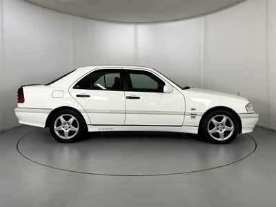 Lot 131 - 1998 Mercedes-Benz C200