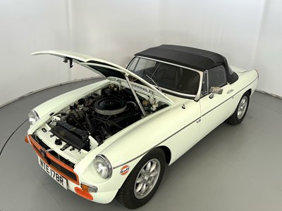 Lot 75 - 1977 MG BGT V8