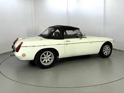 Lot 75 - 1977 MG BGT V8