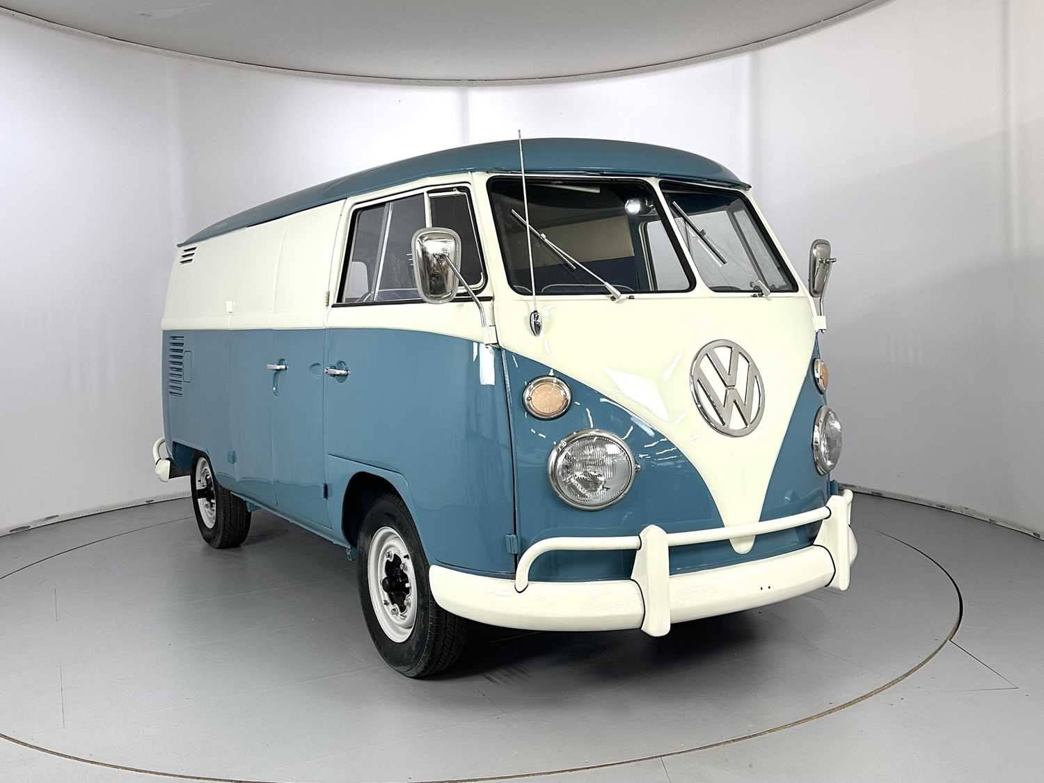 Lot 87 - 1966 Volkswagen T1