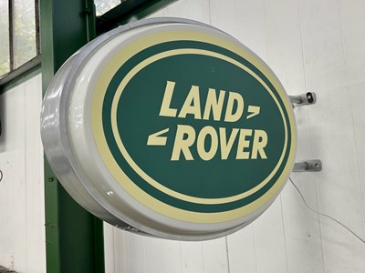 Lot 123 - Illuminated Oval Garage Sign - Land Rover - NO RESERVE