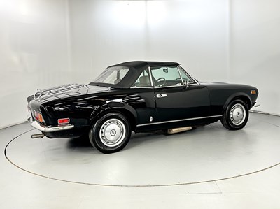 Lot 44 - 1978 Fiat 124 Sport Spider