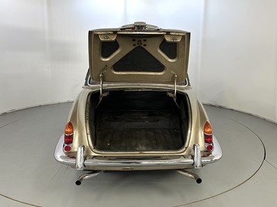 Lot 3 - 1968 Daimler Sovereign 4.2