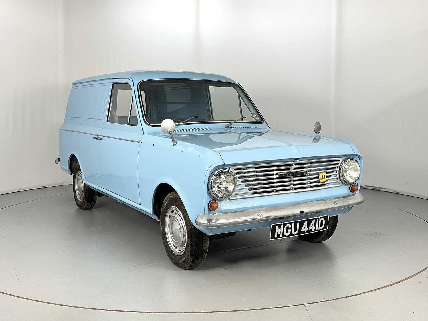 Lot 92 - 1966 Bedford HA