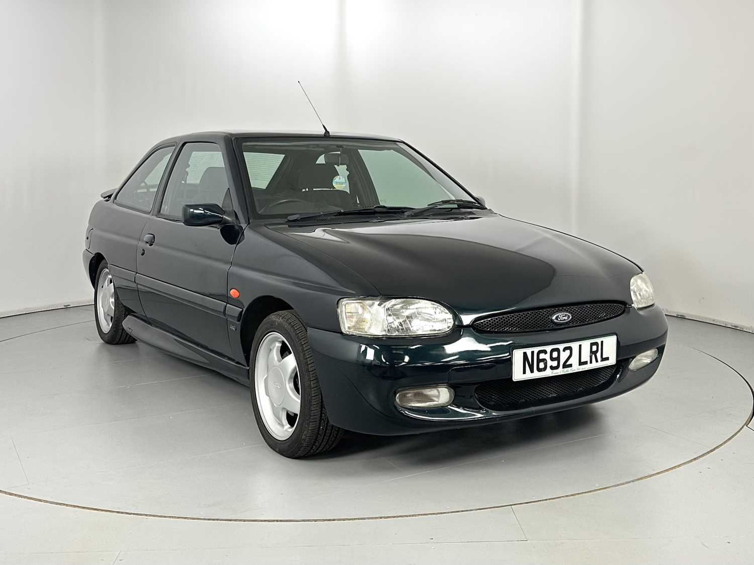 Lot 23 - 1996 Ford Escort RS2000