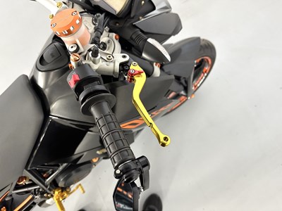 Lot 50 - 2009 KTM Duke 690