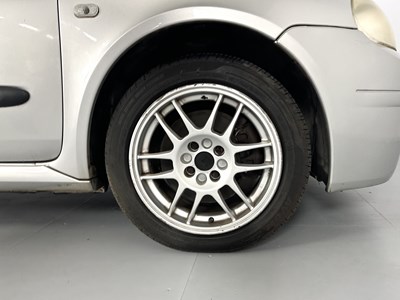 Lot 49 - 2000 Renault Clio 172