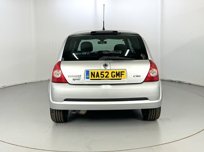 Lot 94 - 2003 Renault Clio 172