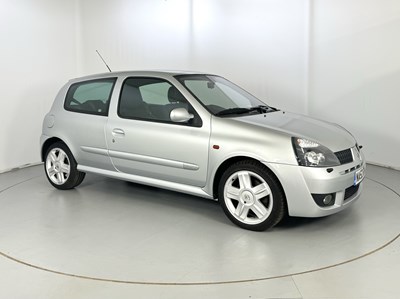 Lot 94 - 2003 Renault Clio 172