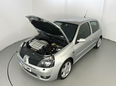 Lot 94 - 2003 Renault Clio 172