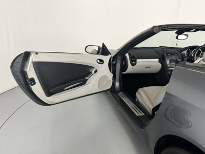 Lot 148 - 2005 Mercedes-Benz SLK350