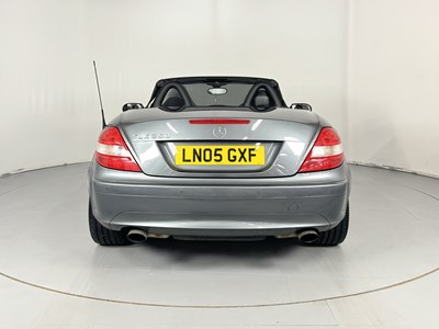 Lot 148 - 2005 Mercedes-Benz SLK350