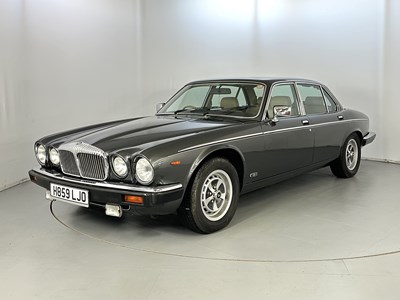 Lot 26 - 1991 Daimler Double-Six