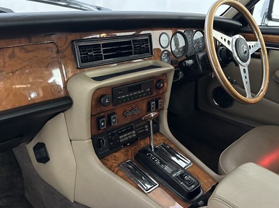 Lot 26 - 1991 Daimler Double-Six