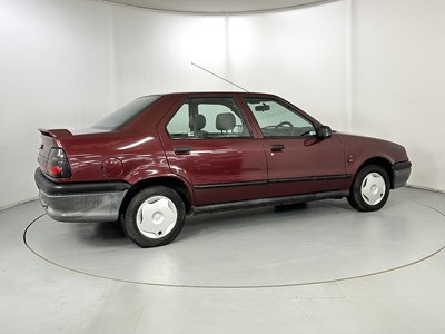 Lot 153 - 1993 Renault 19