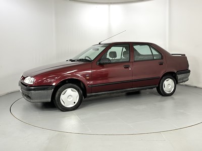 Lot 153 - 1993 Renault 19