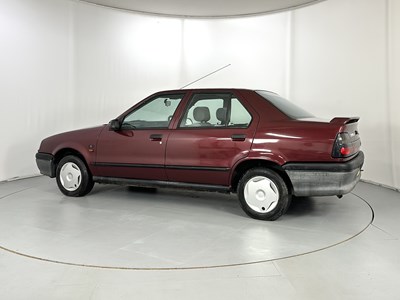 Lot 153 - 1993 Renault 19