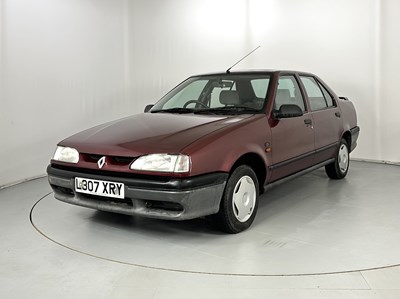 Lot 153 - 1993 Renault 19