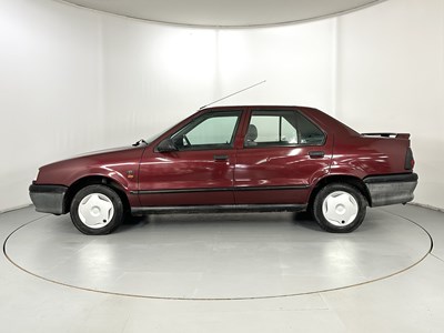 Lot 153 - 1993 Renault 19