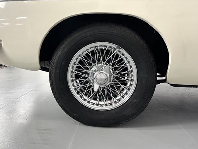 Lot 24 - 1970 MG B Roadster