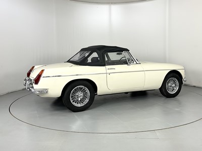 Lot 24 - 1970 MG B Roadster