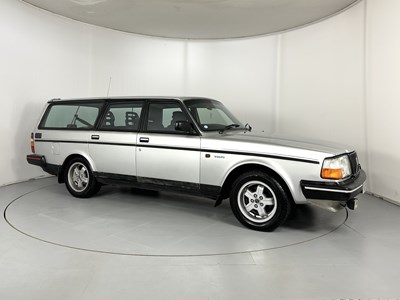 Lot 157 - 1990 Volvo 240 GLT