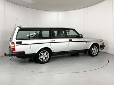 Lot 157 - 1990 Volvo 240 GLT