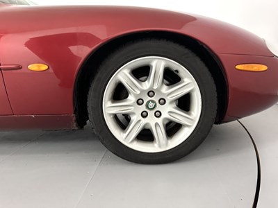 Lot 152 - 1996 Jaguar XK8