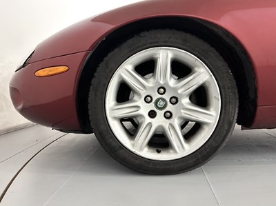 Lot 152 - 1996 Jaguar XK8