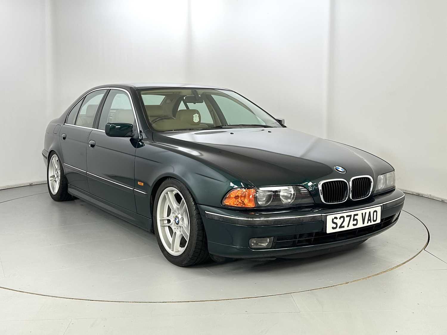 Lot 158 - 1998 BMW 523i