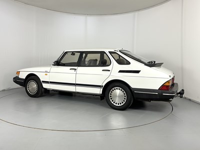 Lot 31 - 1988 Saab 900i