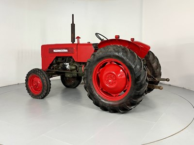 Lot 12 - 1965 International Harvester B-414