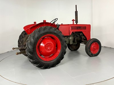 Lot 12 - 1965 International Harvester B-414