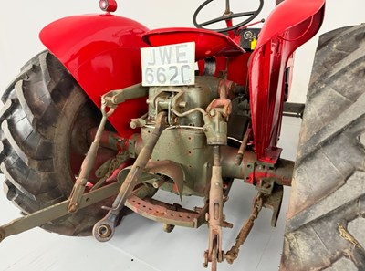 Lot 12 - 1965 International Harvester B-414