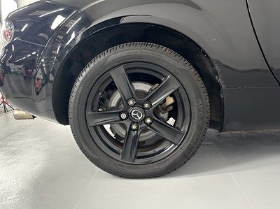 Lot 18 - 2009 Mazda MX5