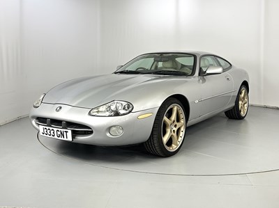 Lot 101 - 2001 Jaguar XK8