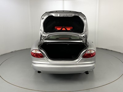 Lot 101 - 2001 Jaguar XK8