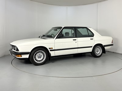 Lot 10 - 1987 BMW 525 E Lux