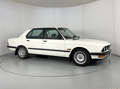 Lot 10 - 1987 BMW 525 E Lux