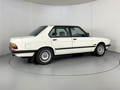 Lot 10 - 1987 BMW 525 E Lux