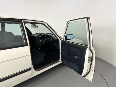 Lot 10 - 1987 BMW 525 E Lux