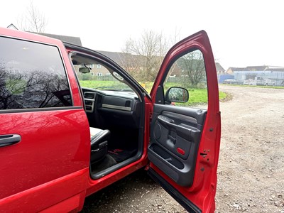 Lot 74 - 2005 Dodge Ram SRT-10