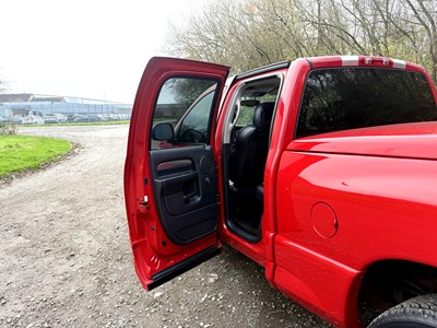 Lot 74 - 2005 Dodge Ram SRT-10