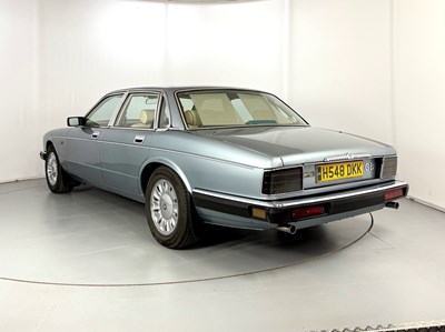 Lot 13 - 1991 Daimler 4.0