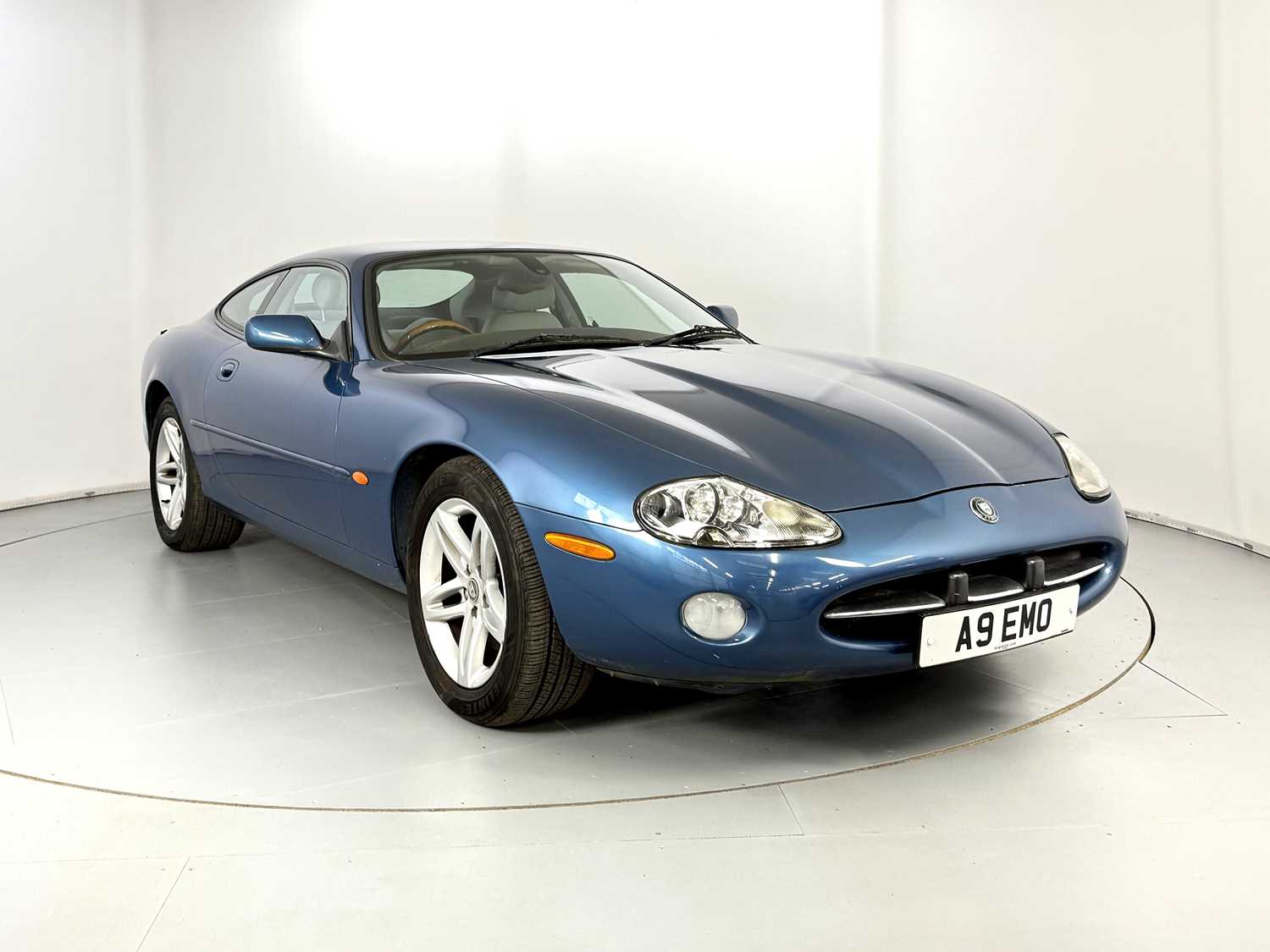 Lot 6 - 2002 Jaguar XK8