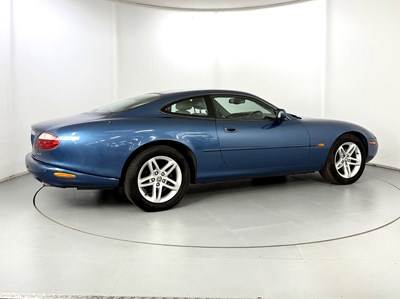 Lot 6 - 2002 Jaguar XK8