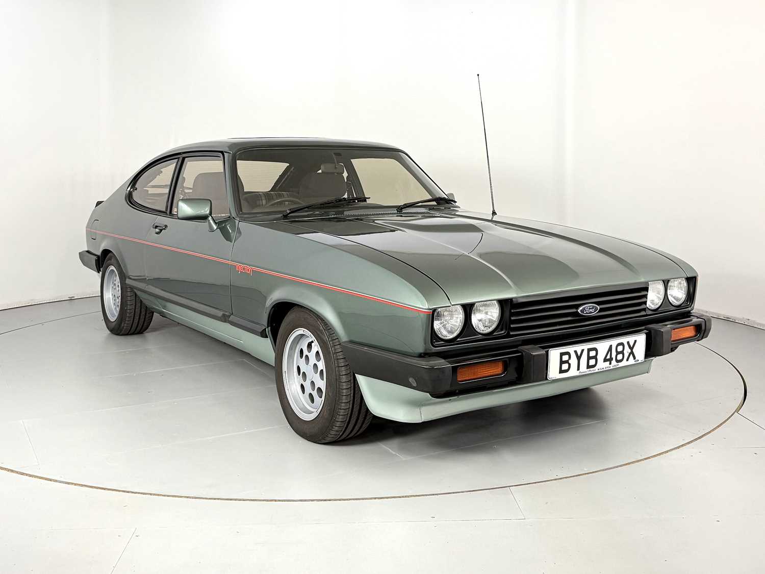 Lot 83 - 1982 Ford Capri 2.8i