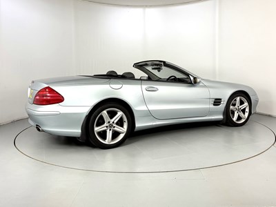 Lot 3 - 2004 Mercedes-Benz SL500