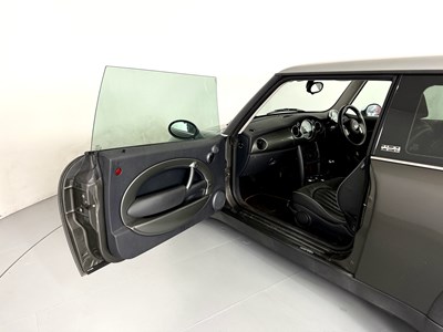Lot 51 - 2006 Mini Cooper Park Lane