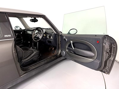 Lot 51 - 2006 Mini Cooper Park Lane